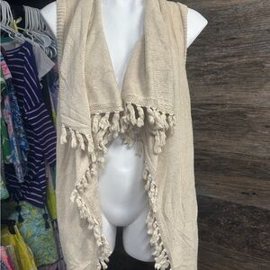 Lilly Pulitzer Cream Cut Out Sweater Vest Embellished Top